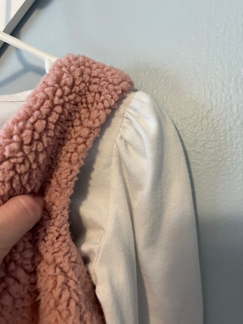 OshKosh B'gosh Girls White Long Sleeve Tee with Pink Sherpa Vest - Picture 3 of 5